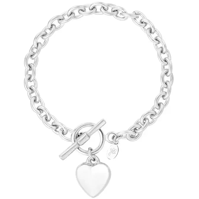 Chain bracelet with a heart